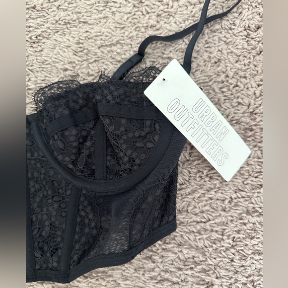 Out from Under Modern Love Cropped Lace and mesh Corset size Medium Black - Picture 9 of 13